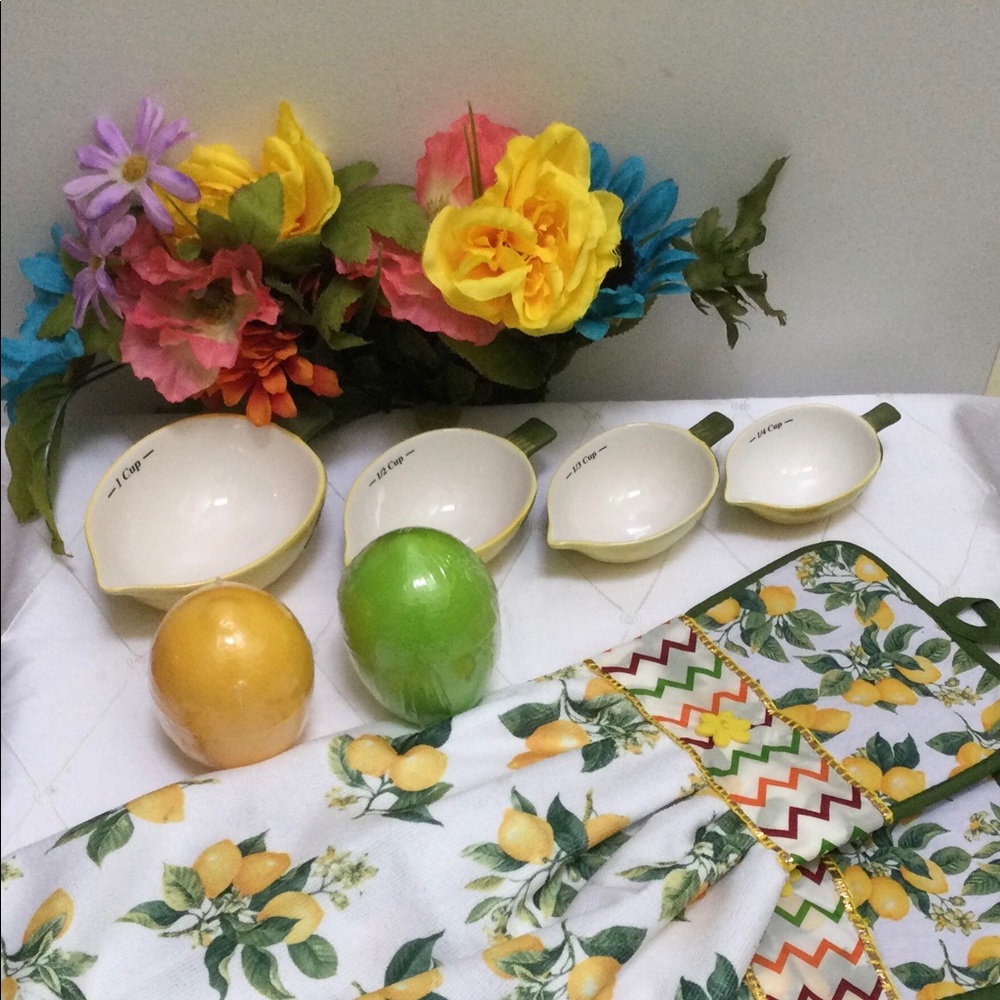 Lemon hanging kitchen towel bundle. 8pcs